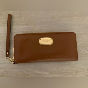 Michael Kors Tan Leather Zip Wallet